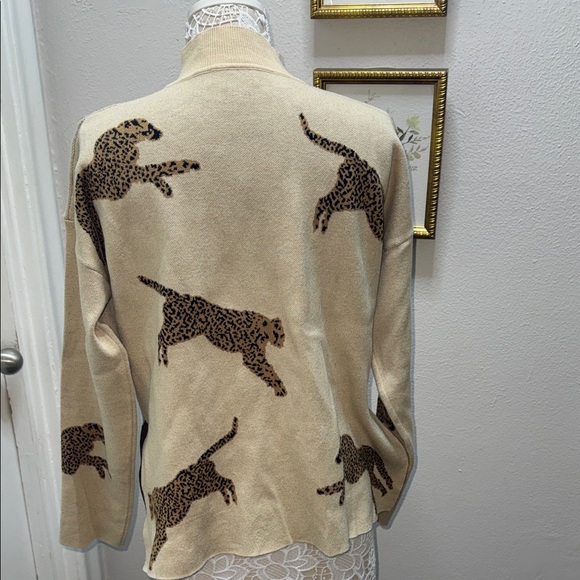 Leopard Print Beige Sweater - Picture 3 of 3